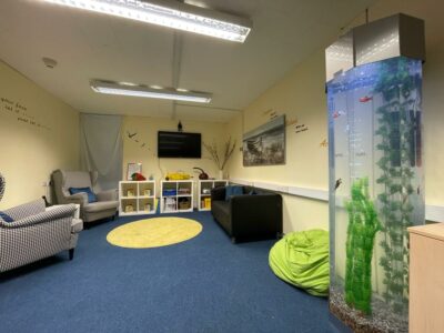 6ft Column Aquarium in silver